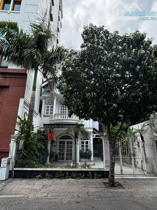 Biệt thự duy nhất MT Phan Kế Bính Quận 1-225m2(9x26m)Cấp 4/CTXD: Hầm + 7 Tầng - giá 110 tỷ