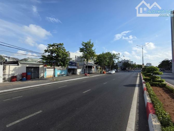 Bán Đất Mặt Tiền Đường Thống Nhất Mới ,Vũng Tàu 446.9M2 (12x36) - Giá: 36Tỷ - 1