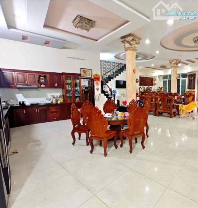 BIỆT THỰ KHU DÂN CƯ PHÚ NHUẬN - LÊ THỊ RIÊNG QUẬN 12 - 4 TẦNG 12M x 22M - 18 TỶ - 1