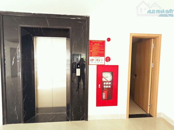 BÁN TOÀ VP LÊ VĂN LƯƠNG 120M2- 9 TẦNG 1 HẦM- LÔ GÓC MT 12.6M- ĐÃ THẦU 1.8TỶ/NĂM- GIÁ 79 TỶ - 15