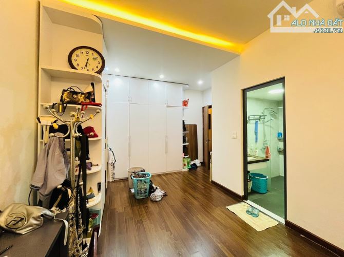 Bán nhà lô góc phố Trung Liệt, Đống Đa, ô tô đỗ cửa, tiện KD, 3 tầng 66m2 giá 19.8 tỷ - 2