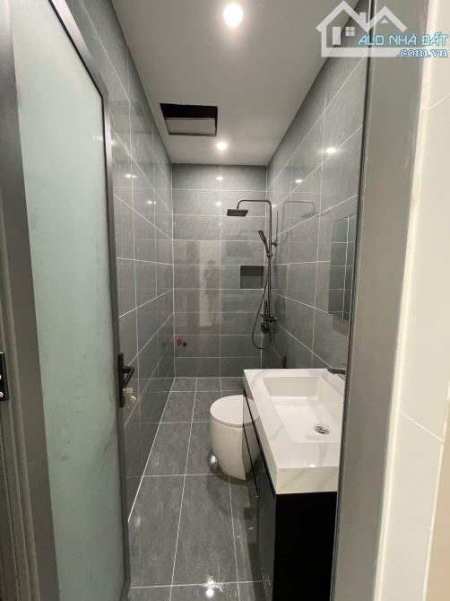 Bán nhà 1 trệt 1 lầu hẻm 122 Nguyễn Thông - 3