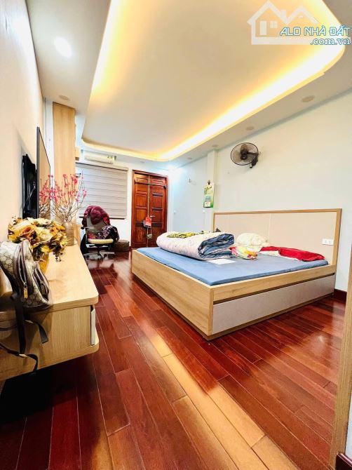 HẠ CHÀO CẢ TỶ BÁN GẤP NHÀ SÁT NGUYỄN THÁI HỌC 46M 5 TẦNG LÔ GÓC KINH DOANH 14 TỶ TL MẠNH - 6