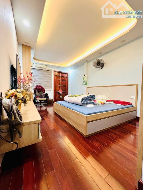 HẠ CHÀO CẢ TỶ BÁN GẤP NHÀ SÁT NGUYỄN THÁI HỌC 46M 5 TẦNG LÔ GÓC KINH DOANH 14 TỶ TL MẠNH - 7