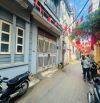 P/lô Đông Ngạc, 40m2 chỉ 9.x tỷ, ngõ thông, ô tô tránh, kinh doanh, đầu tư, dân xây ở ngay