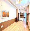 Cho thuê nhà có nội thất 5PN 25tr đường Nguyễn Biểu, Quận 5