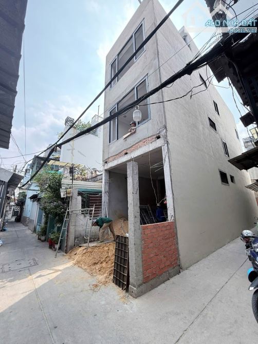 BĐS dòng tiền 30-36tr/th ─ 4x18❌4 Tầng 8PN ─ Phạm Văn Bạch ─ gần KCN Tân Bình ─ 8,x tỷ