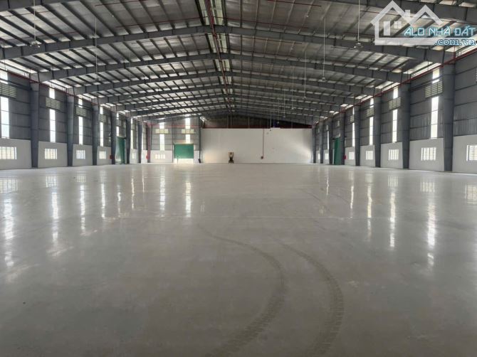 Cho thuê kho xưởng 2739m2 Phù hợp đa ngành nghề trong KCN Hải Sơn - 2