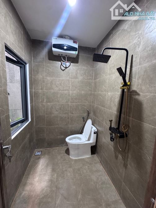 🔥 BÁN NHÀ ĐẸP NGUYỄN TẤT THÀNH - LIÊN CHIỂU, ĐÀ NẴNG Vị trí đắc địa: Kiệt 5m ô tô - 2