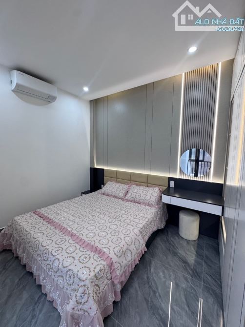 🔥 BÁN NHÀ ĐẸP NGUYỄN TẤT THÀNH - LIÊN CHIỂU, ĐÀ NẴNG Vị trí đắc địa: Kiệt 5m ô tô - 4