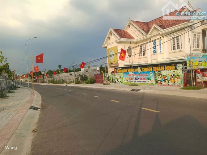 Bán đất mặt tiền kinh doanh đường Bình Nhâm 19 gần trường học, Cầu Ngang giá 5 tỷ 900