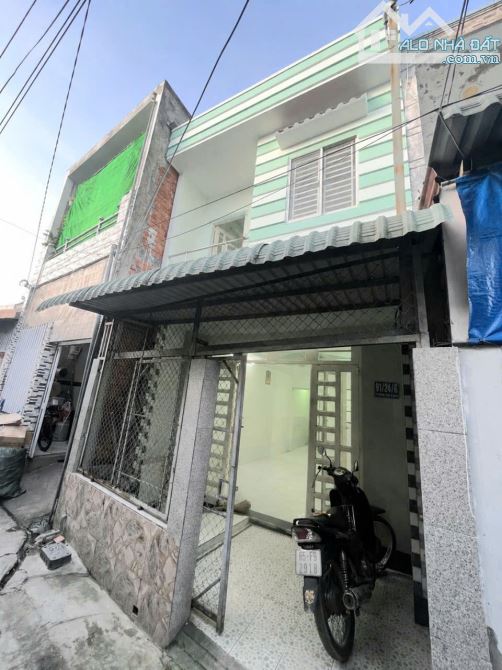 Nhà 3 phòng ngủ hẻm Tầm Vu – Giá 3,5 triệu
