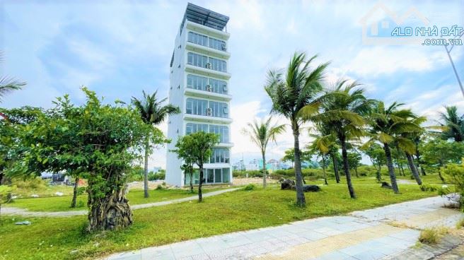 NGAY BÃI TẮM SƠN THUỶ 250m² cặp đẹp TRỤC 15M NGUYỄN KHẮC VIỆN