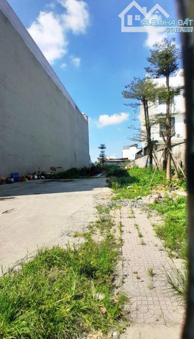 Đất chính chủ đường Quốc Lộ 13 Thủ Đức - 1.127m2 đường xe tải giá 68 tỷ thương lượng - 2