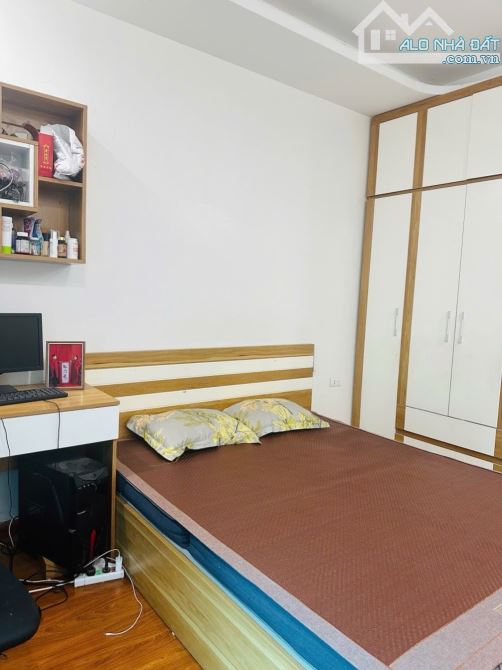 Bán nhà 40m2 gần ga nhổn ngõ thông fadil đỗ cửa 4 tầng 2 thoáng 50m ra mặt phố 6.15 tỷ - 7