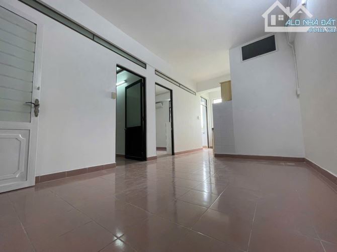 Bán chung cư giá rẻ sổ hồng riêng Trần Trọng Cung quận 7 - 1