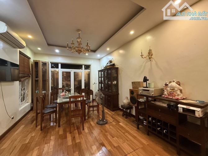 Bán nhà Phủ Doãn, 60m2, 6 tầng, mặt tiền 8m, giá 36.5 tỉ, phù hợp làm homestay - 2