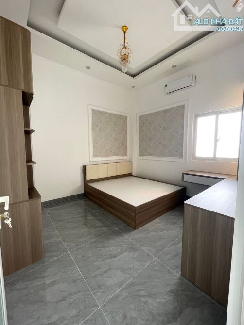 Nhà lầu Tân Cổ Điển mới xây dựng mặt tiền Bờ Cờ gần bệnh viện Đa Khoa Tỉnh, Tp Mỹ Tho - 5