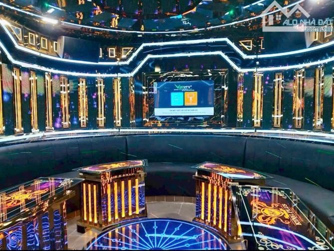 Bán Karaoke Mặt Tiền Tỉnh Lộ 8 - Củ Chi. 10m x 54,5m.5 Tầng - 17Phòng - TN 130tr/th. 30 Tỷ - 2