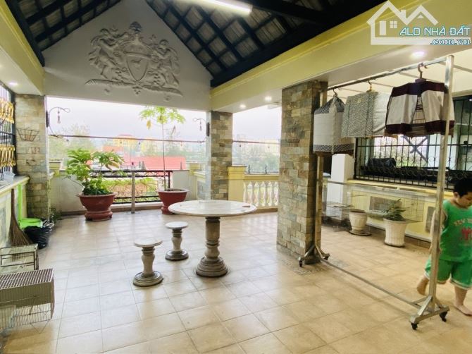 NHÀ BÁN MẶT TIỀN KDC TRUNG SƠN GIÁP Q1 - 28T - 120m2 - 6x20 VUÔNG A4 - 5 TẦNG BTCT. - 7