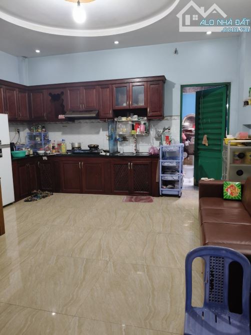 GIÁP BÌNH TÂN, SÁT NGÃ 5 NGUYỄN THỊ TÚ, HXT THÔNG, NHÀ 4 TẦNG, NGANG 5X21M, CHỈ 5 TỶ X - 2