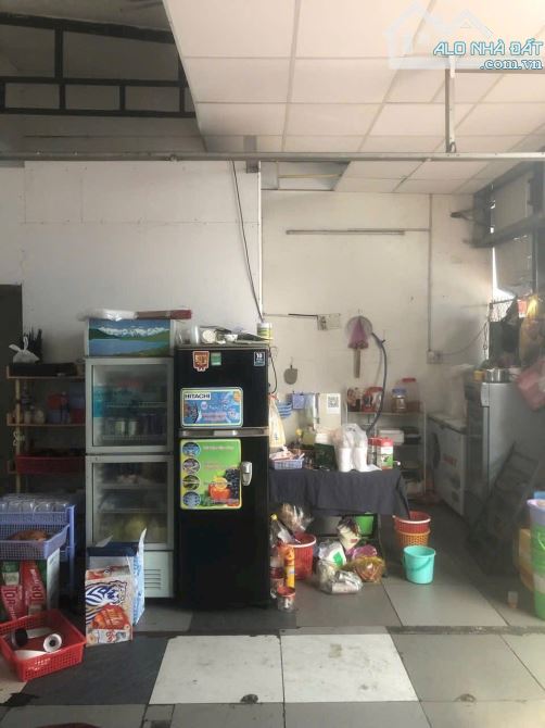 Cho thuê mặt bằng kinh doanh 9x7 trống suốt có 1phòng ngủ - 2