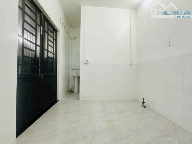 chủ vỡ nợ cần tiền gấp bán căn nhà 200m2 đường Liêu Bình Hương Tân Thông Hội Củ chi CHỈ 86 - 2