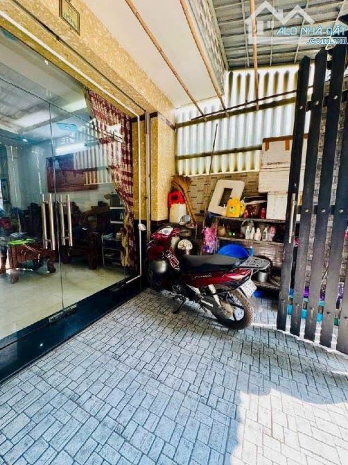 90M- 9,4 Tỷ - 4 TẦNG - PHAN VĂN HƠN- TÂN THỚI NHẤT Q12 - ĐƯỜNG 10M, XE Ô TÔ QUAY ĐẦU - 2