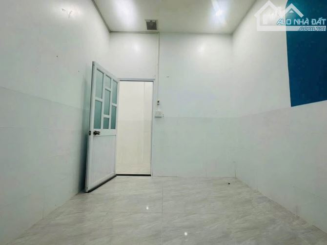 chủ vỡ nợ cần tiền gấp bán căn nhà 200m2 đường Liêu Bình Hương Tân Thông Hội Củ chi CHỈ 86 - 3