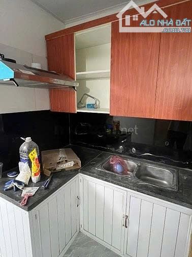 Cho thuê căn hộ mới đẹp, đủ nội thất , tập thể cán bộ nhân viên trường xiếc Việt Nam