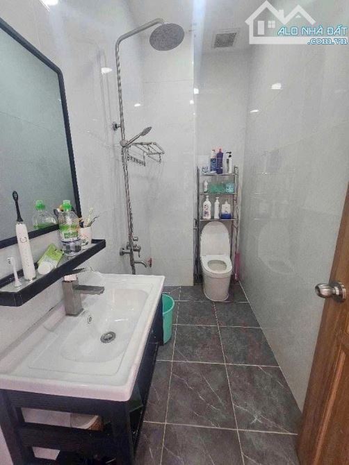 90M- 9,4 Tỷ - 4 TẦNG - PHAN VĂN HƠN- TÂN THỚI NHẤT Q12 - ĐƯỜNG 10M, XE Ô TÔ QUAY ĐẦU - 7