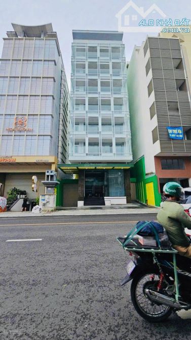 Cho thuê tòa nhà 2.500m2, Nguyễn Bỉnh Khiêm, Quận 1, Kc: 2 hầm, 8 lầu, st PCCC - 1