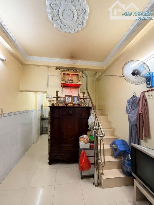 Bán Nhà Nhỏ DTS 30mv Ngay Kiều Đàm Nhà 2 Tầng BTCT Ko Quy Hoạch Nhỉnh 1 Tỏi - 1