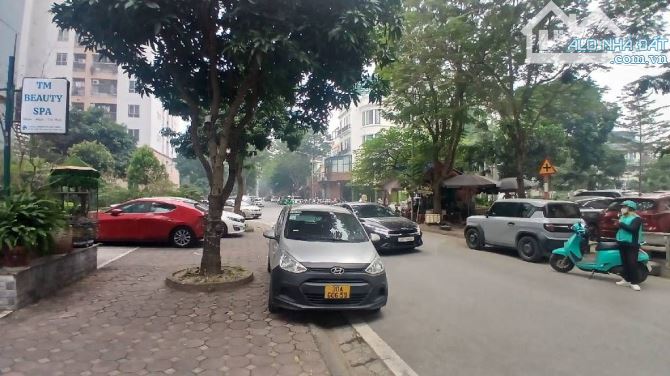 9.9 tỷ/70 m2/ Shophouse Tầng 1 Chân Đế Chung Cư/ Linh Đàm - 5