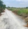 Bán nền cặp, 10x50 ( 500m2), đất đường xe hơi, giá ngộp 950tr, chốt, ngay Cầu Đập Thị Trấn