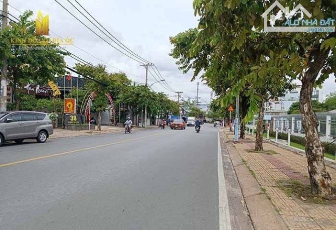 BÌNH THỌ THỦ ĐỨC - NGAY CC MOONLIGHT - 315M2 - DÒNG TIỀN 30Tr/THÁNG - CHỈ 26 TỶ (6.102)
