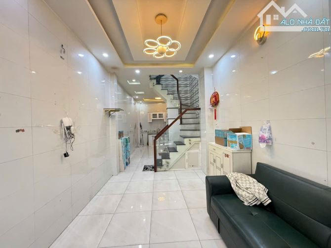 Bán Nhà hẻm 1056 Huỳnh Tấn Phát, Quận 7, DT 3,2 x10m. Giá 1,59 tỷ. - 1