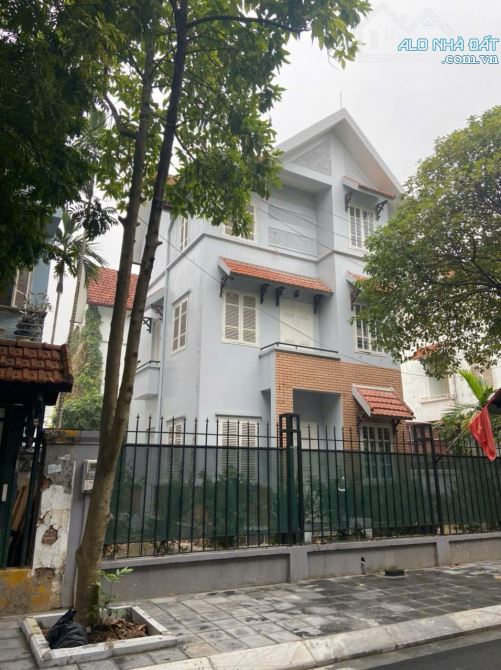 Bán Biệt Thự KĐT mới Yên Hòa 200x4T, MT 13.5m, vỉa hè ô tô tránh, KD, 97 tỷ. - 2