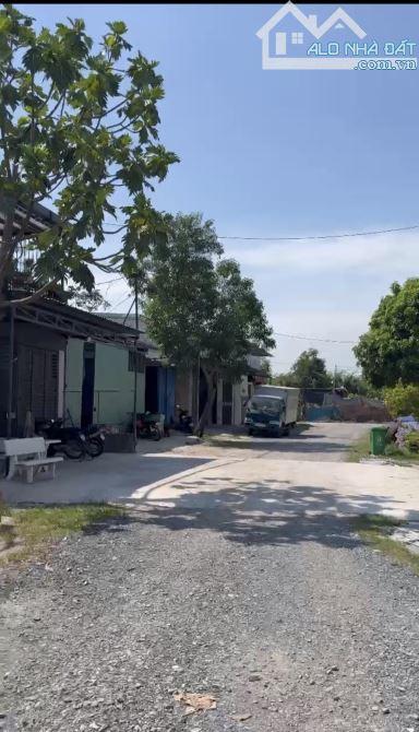 BÁN ĐẤT TẶNG NHÀ C4 – NGAY KDC VĨNH PHÚ 2-140M GIÁ CHỈ 5.8 TỶ TL - 2