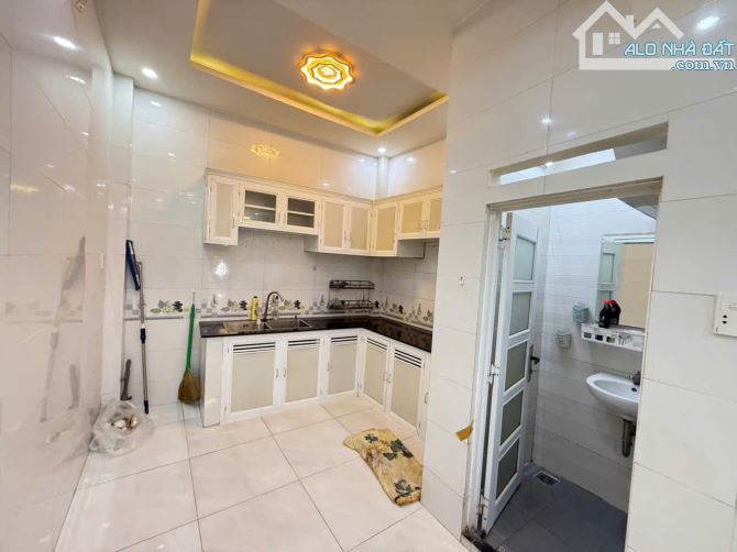 Bán Nhà hẻm 1056 Huỳnh Tấn Phát, Quận 7, DT 3,2 x10m. Giá 1,59 tỷ. - 3