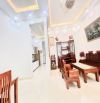 Gấp bán nhà Thủ Đức, giá 8.4 tỷ, dt 138m2, 3 tầng, giáp Phạm Văn Đồng.