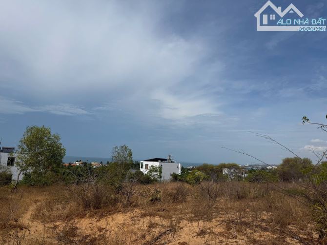 Bán 4000m view biển Nguyễn Đình Chiểu, Mũi Né cạnh Sun Group sân bay Phan Thiết giá tốt