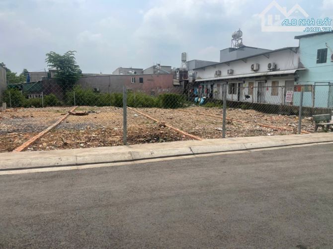 ĐẤT NỀN GIÁ RẺ – NGANG 5M – ĐƯỜNG XE TẢI – SÁT NHÀ THỜ TÂN ĐÔNG - 1