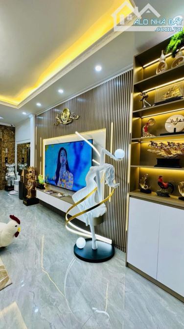 Tương Mai, diện tích 42/45m, 7tầng. MT 4.2m. Giá 15.9 tỷ Hoàng Mai - 1