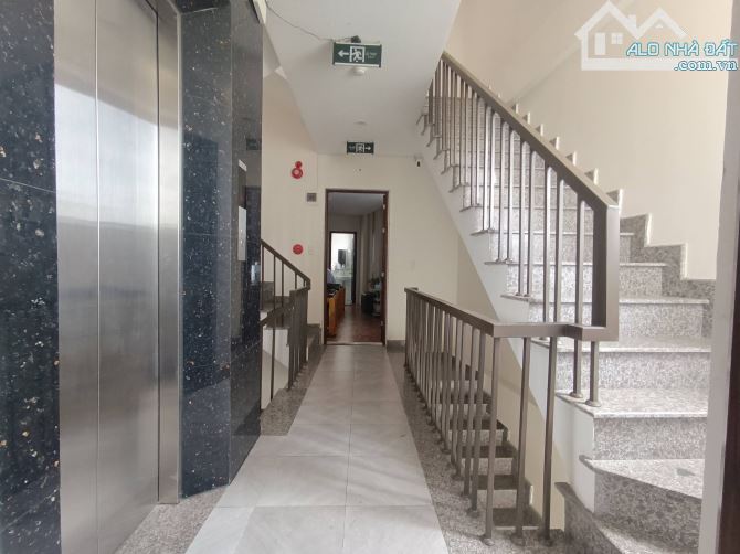 Cho thuê nhà  6 tầng 8 phòng thang máy đường Chính Hữu, Sơn Trà. giá 42tr.làm spa phù hợp - 1