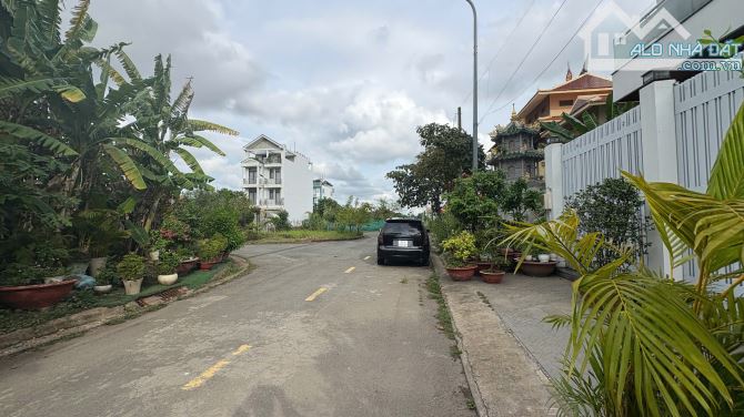 SIÊU PHẨM NGANG 7 - ĐƯỜNG 83 THẠNH MỸ LỢI, QUẬN 2 - 3