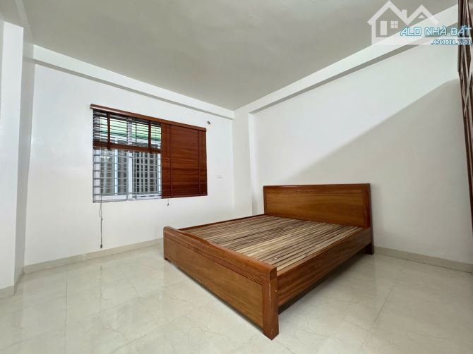 Hà Trì - Hà Đông nhà đẹp ở luôn - ô tô đỗ cửa - vài bước ra phố! - 3