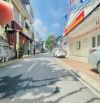 Mặt phố Giang Biên, 97m² x 4 tầng, 2 thoáng, vỉa hè,ô tô tránh, KD, giá như nhà trong ngõ.