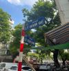 QUÁ RẺ PHÂN LÔ QUÂN ĐỘI PHỐ LÝ NAM ĐẾ HOÀN KIẾM 90M2 6 TẦNG THANG MÁY 10 PHÒNG THUÊ OTO 5M