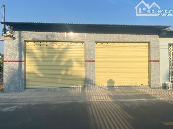 Cho thuê mặt bằng kinh doanh 180m2 ngang 9m tại TP Bến Tre - 1